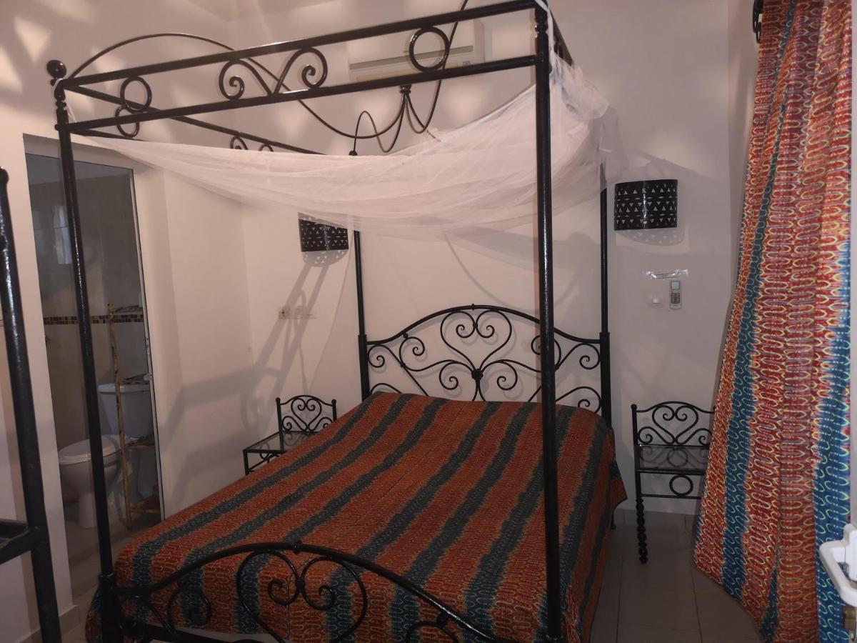 Keur Baboune Bed & Breakfast M'Bour Dış mekan fotoğraf